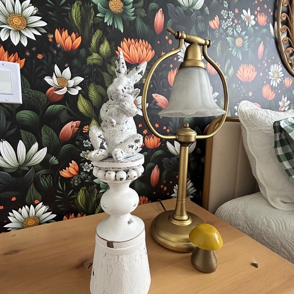 White Distressed Rabbit Statue - Picture 3 of 15